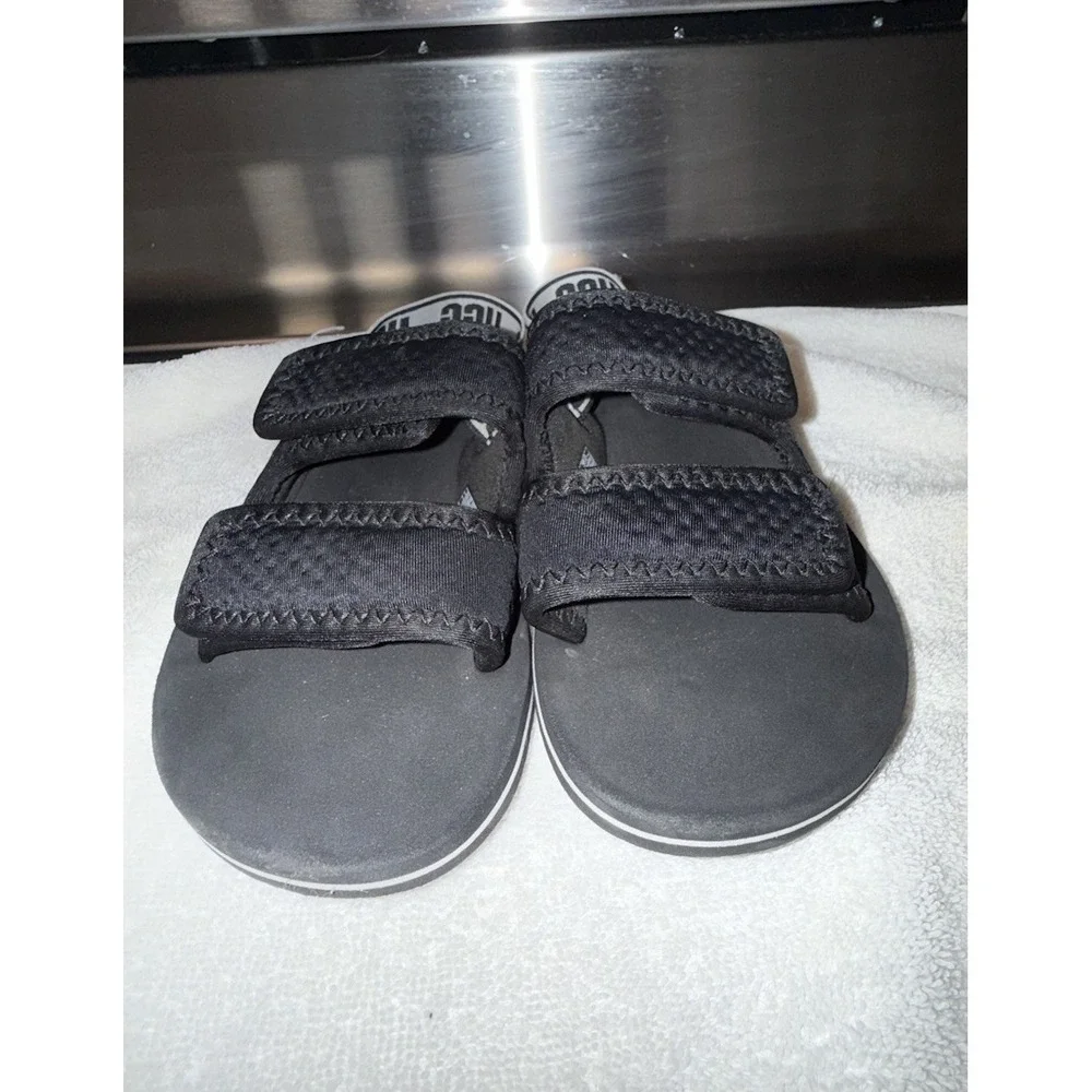 UGG these sandals
